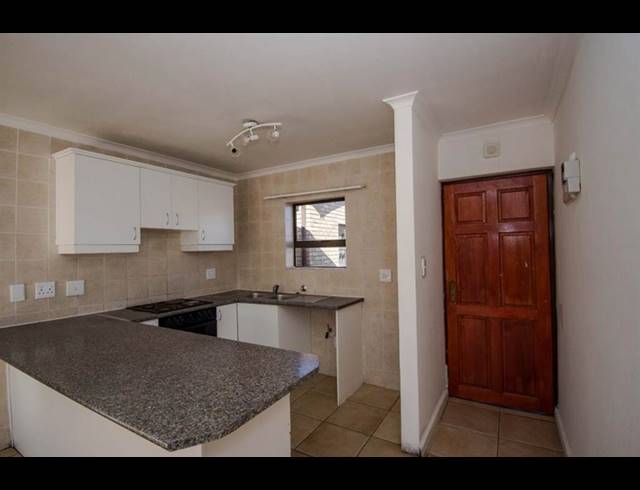2 bed property to rent in STRAND
